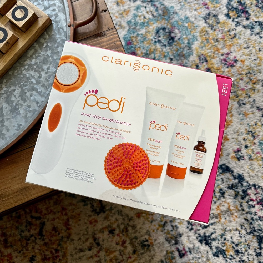 NWT. Clarisonic Pedi Sonic Foot Transformation System